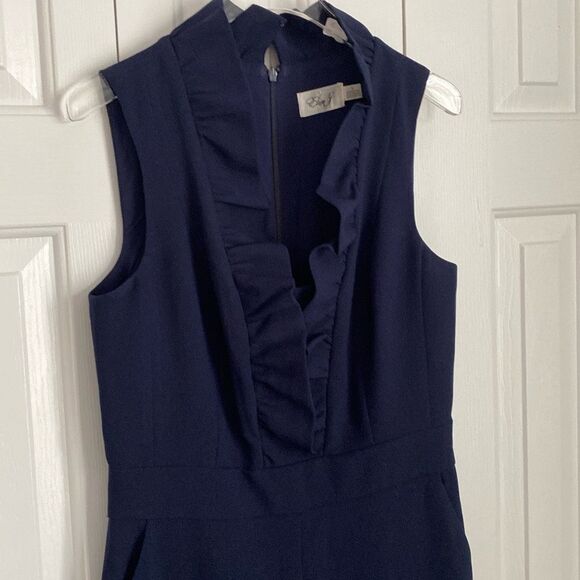 Eliza J Ruffled Sleeveless Jumpsuit V Neck Size‎ 6 Navy - Picture 2 of 9